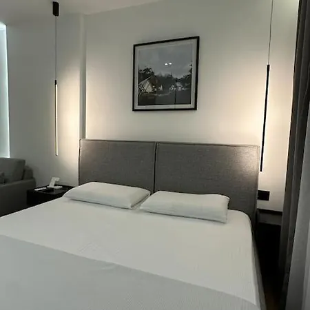 Apartment Elegant - Center
