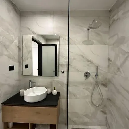 Elegant - Center Apartment